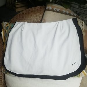 VGUC XS 0-2 Nike Workout Skirt Skort White Tennis